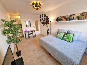 GregBnb - Studio Design 25m2 - Ascenseur - WiFi - 10Min Gare
